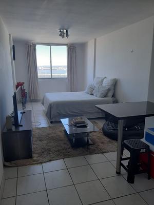 Apartment / Flat For Rent in South Beach, Durban