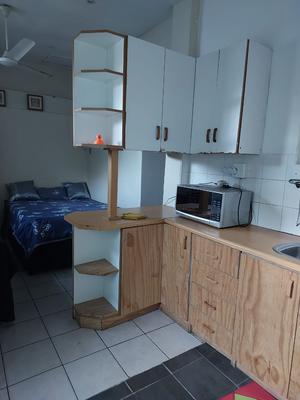 Cottage For Rent in Glenwood, Durban
