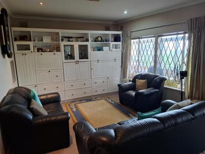 Townhouse For Sale in Glenwood, Durban