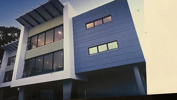 Townhouse For Sale in Glenwood, Durban